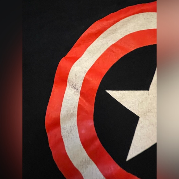 MARVEL T-Shirt Large - Picture 4 of 5